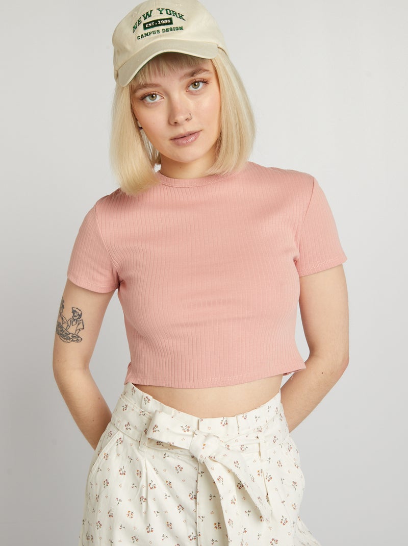 T-shirt cropped canelada com atilhos ROSA - Kiabi