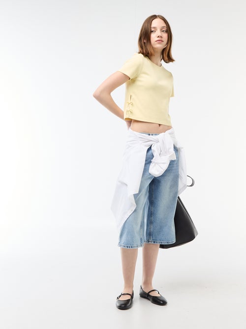 T-shirt cropped canelado com nós - Kiabi