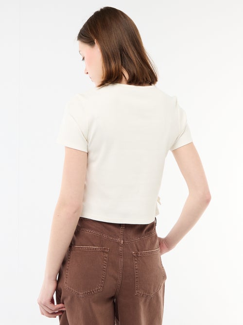 T-shirt cropped canelado com nós - Kiabi