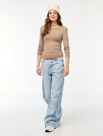 T-shirt cropped com efeito amarrotado