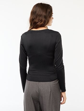 T-shirt cropped com efeito amarrotado