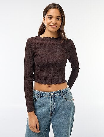 T-shirt cropped de mangas compridas e material crepe