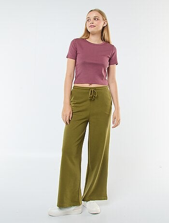 T-shirt cropped manga curta