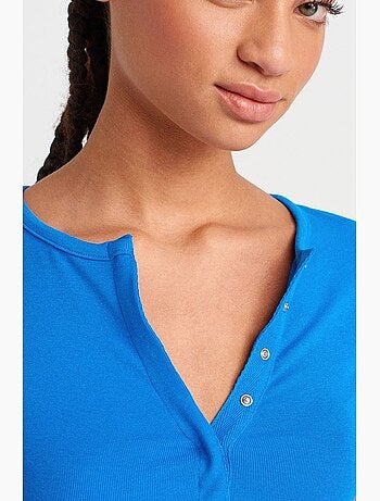 Blusa crop de jersey slim fit dilvin