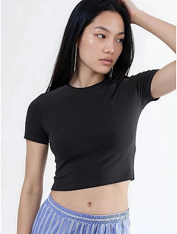 T-shirt curta com decote redondo busem