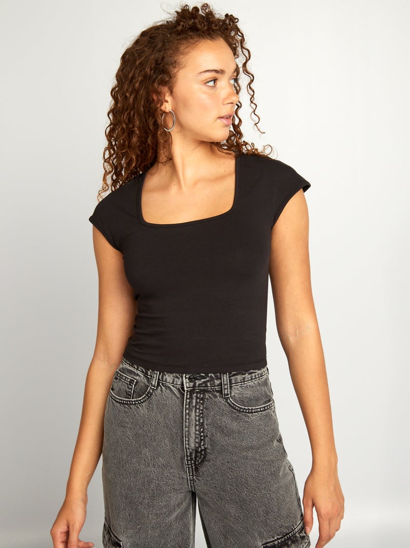 T-shirt curta com gola quadrada Preto - Kiabi