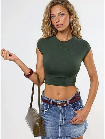 T-shirt curta lisa com gola redonda busem