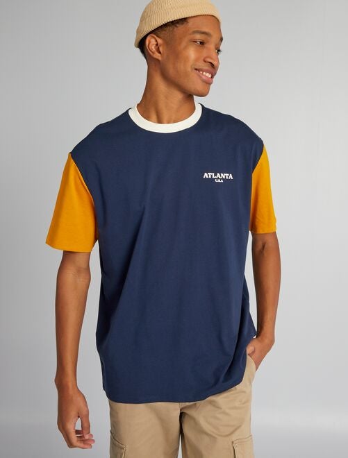T-shirt de algodão color-block com gola redonda (+ de 1,90 m) - Kiabi