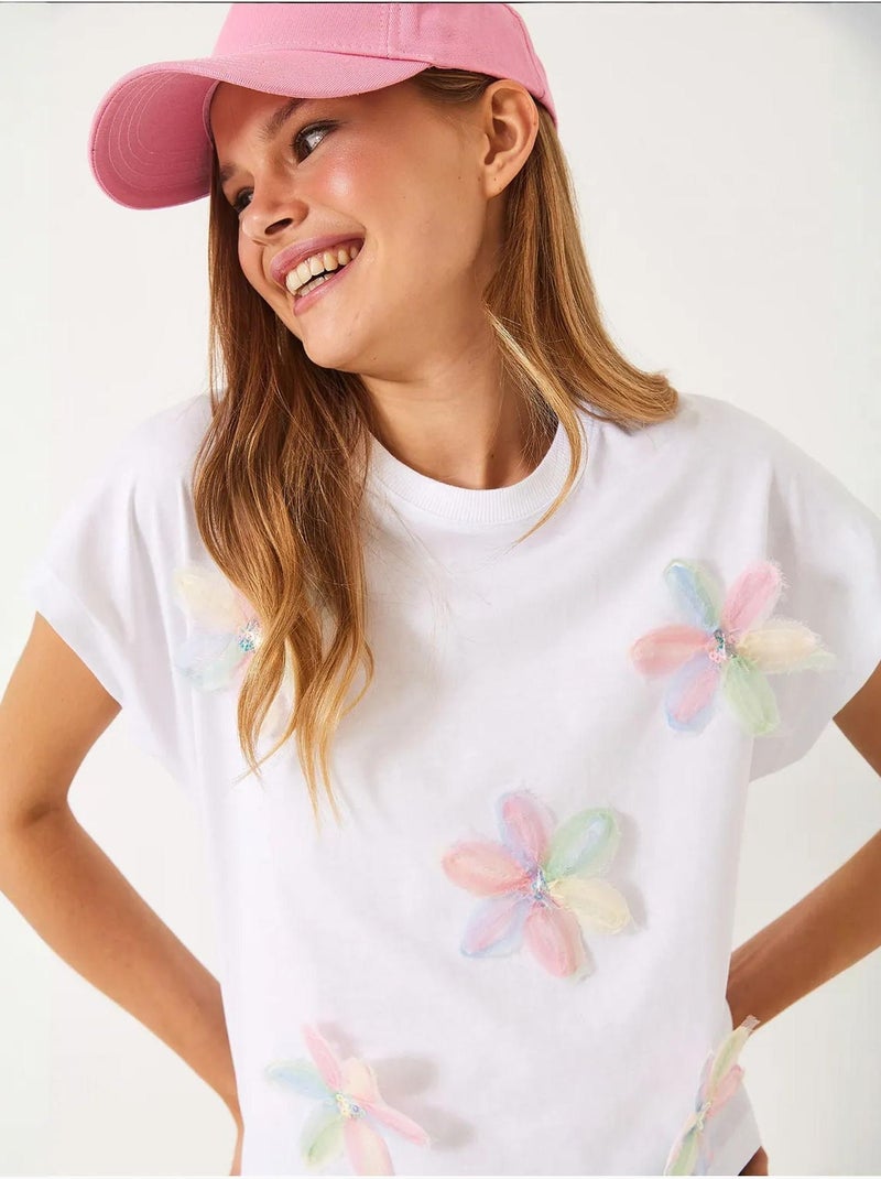 T-shirt de algodão com bordado floral e decote redondo lucci Branco - Kiabi