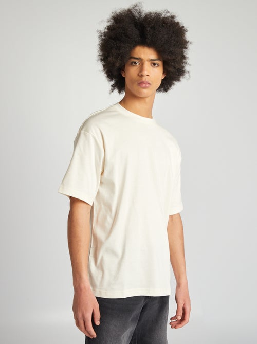 T-shirt de algodão com bordado no peito - Kiabi