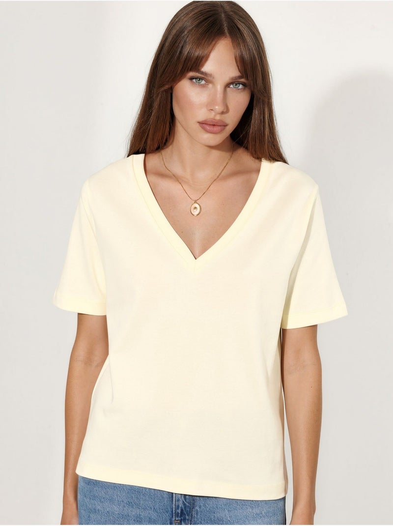 T-shirt de algodão com decote em v de corte regular e cor lisa busem Amarelo-limão - Kiabi