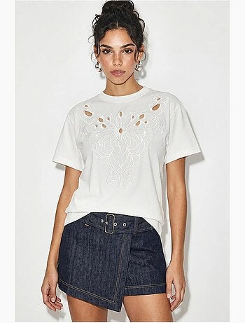 T-shirt de algodão com gola redonda bordada lucci