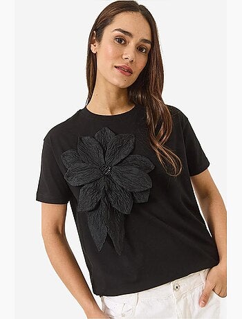 T-shirt de algodão de manga curta com acessório floral lucci