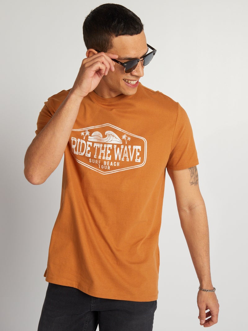 T-shirt de algodão estampada de gola redonda CASTANHO - Kiabi