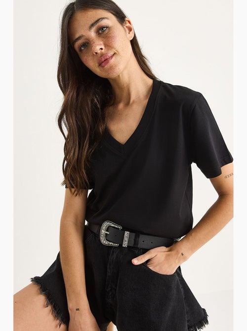 T-shirt de algodão penteado com decote em v comfort fit lucci - Kiabi T-shirt de algodão penteado com decote em v comfort fit lucci - Kiabi