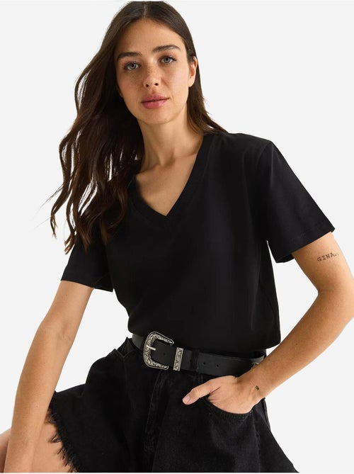 T-shirt de algodão penteado com decote em v comfort fit lucci - Kiabi T-shirt de algodão penteado com decote em v comfort fit lucci - Kiabi