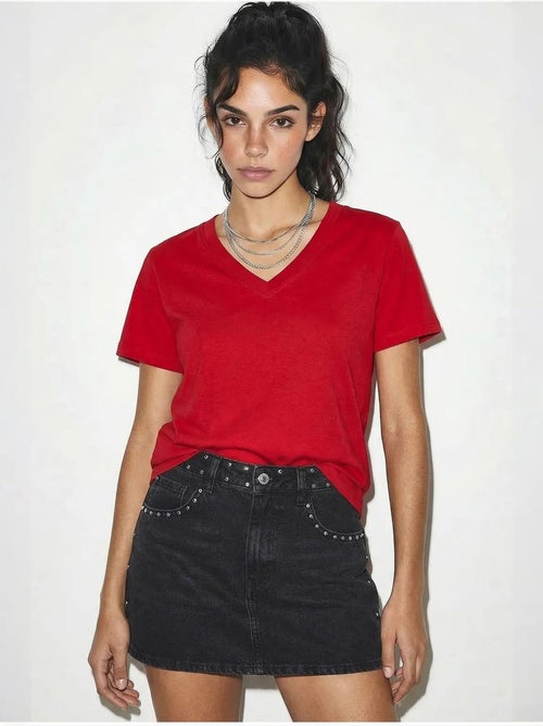 T-shirt de algodão penteado com decote em v comfort fit lucci - Kiabi T-shirt de algodão penteado com decote em v comfort fit lucci - Kiabi