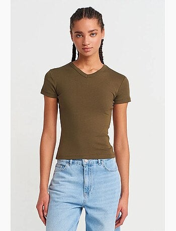 T-shirt de algodão slim fit com decote em v dilvin