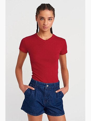 T-shirt de algodão slim fit com decote em v dilvin