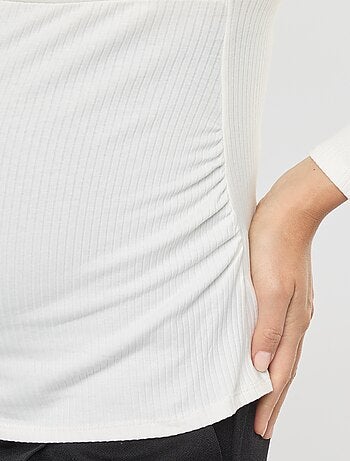 T-shirt de amamentação cruzada