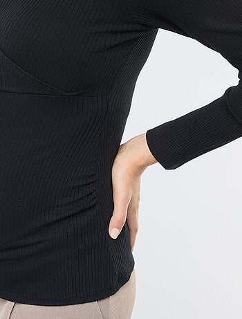 T-shirt de amamentação cruzada