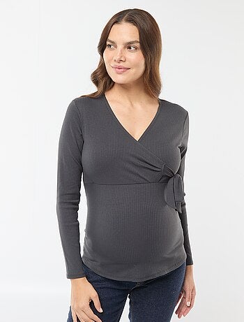 T-shirt de amamentação cruzada