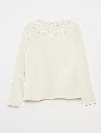 T-shirt gola grande com folho e lantejoulas liso
