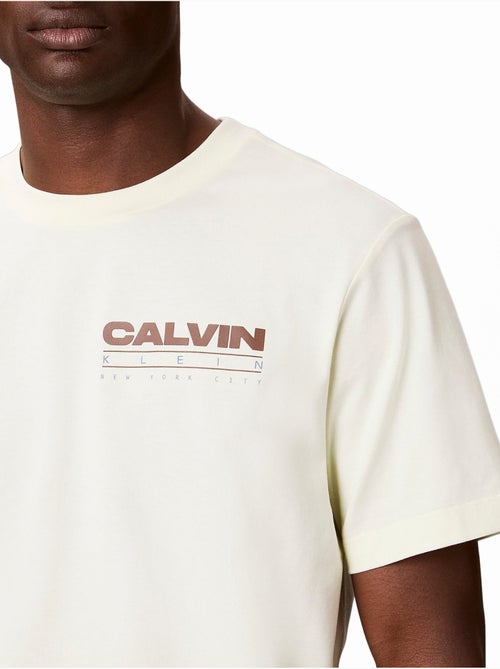 T-shirt de gola redonda - Calvin Klein - Kiabi T-shirt de gola redonda - Calvin Klein - Kiabi