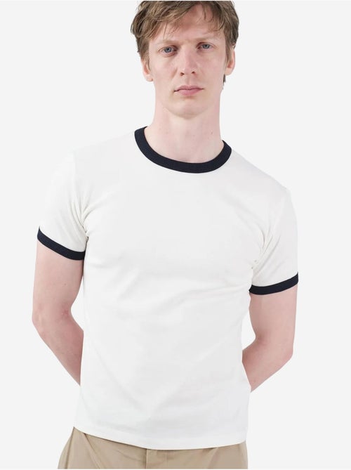 T-shirt de gola redonda color block com debrum em contraste giesto - Kiabi T-shirt de gola redonda color block com debrum em contraste giesto - Kiabi
