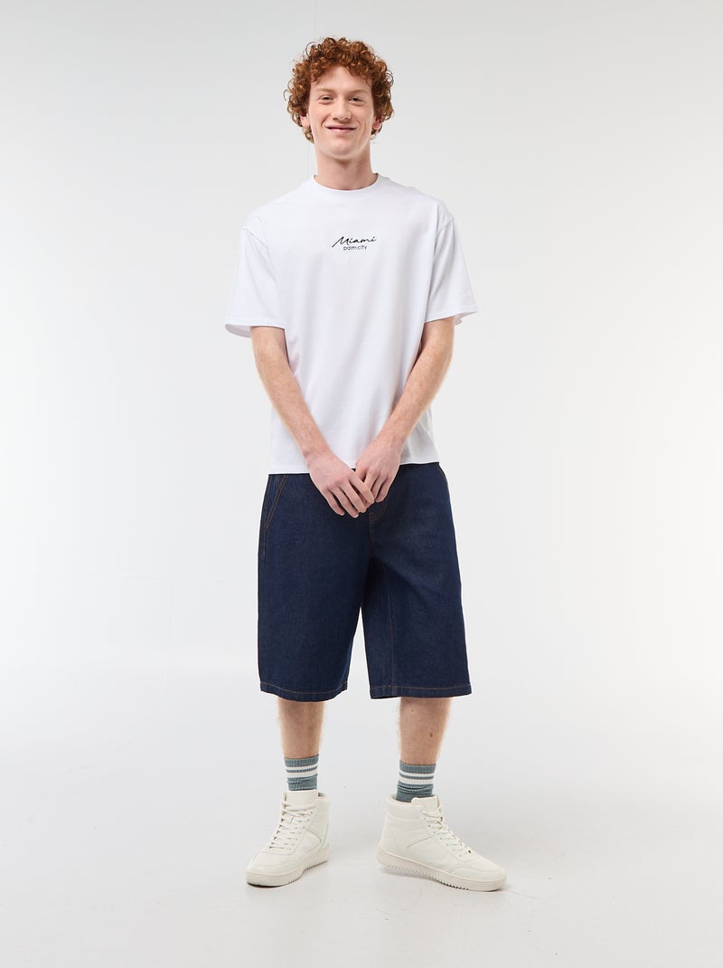 T-shirt de gola redonda com bordado contrastante Branco - Kiabi