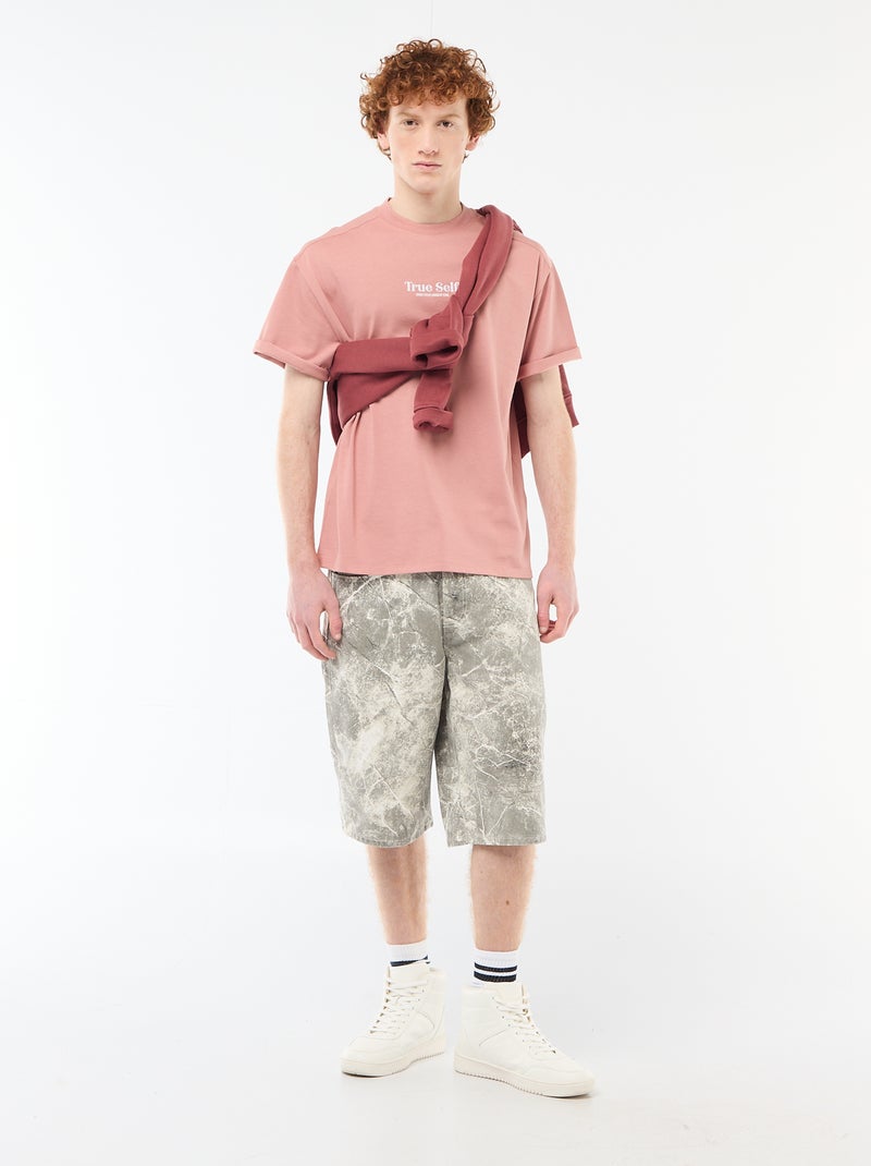 T-shirt de gola redonda com bordado contrastante Rosa - Kiabi