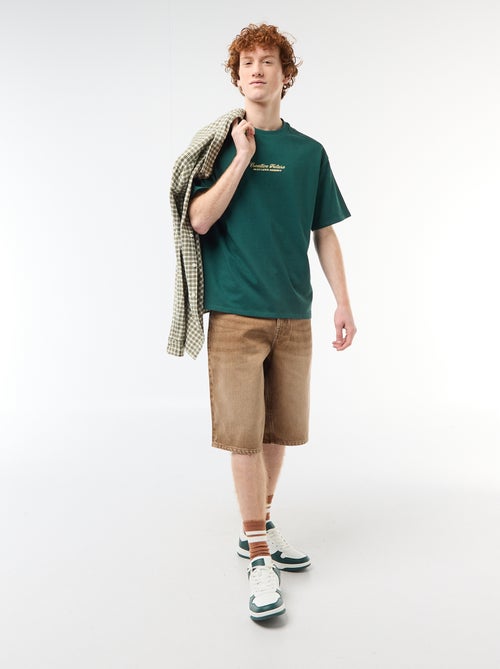 T-shirt de gola redonda com bordado contrastante - Kiabi