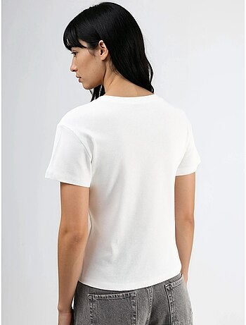 T-shirt de gola redonda com detalhe de pedra busem