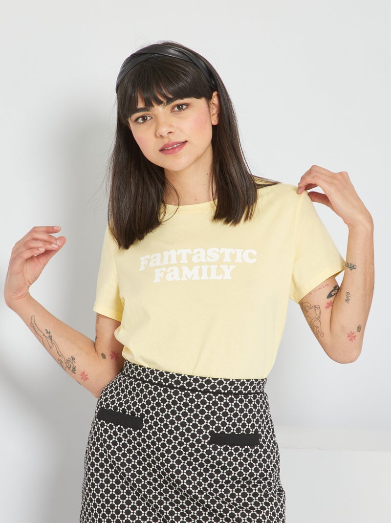 T-shirt de gola redonda com estampado AMARELO - Kiabi