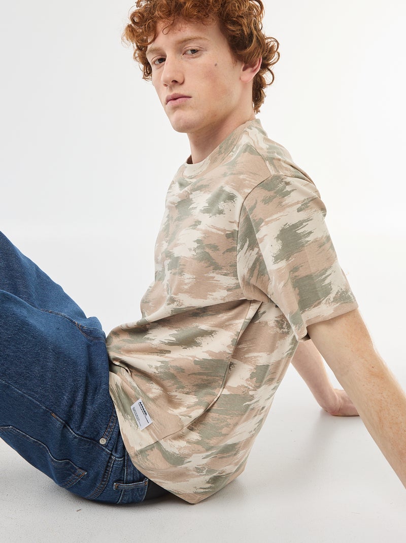 T-shirt de gola redonda com estampado 'camuflado' em algodão Verde - Kiabi