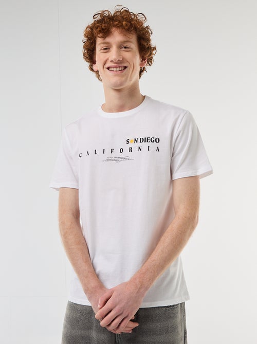 T-shirt de gola redonda com estampado em algodão - Kiabi