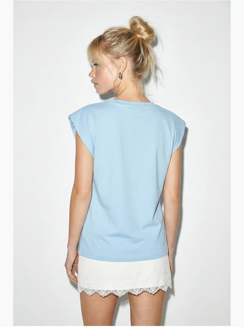 T-shirt de gola redonda com recorte lucci - Kiabi T-shirt de gola redonda com recorte lucci - Kiabi