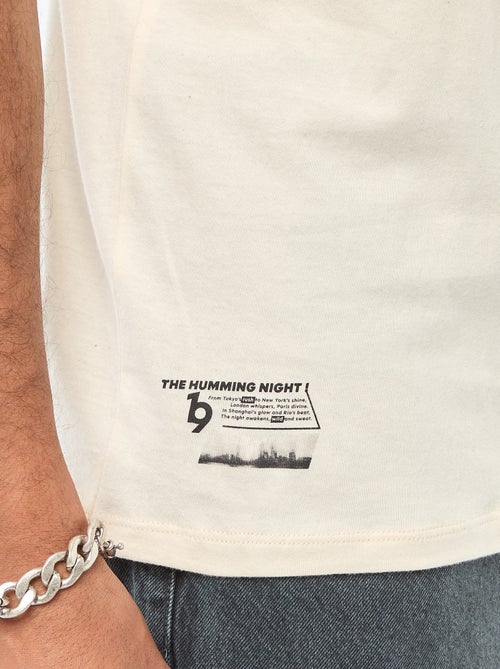 T-shirt de gola redonda e manga curta com estampado - Kiabi