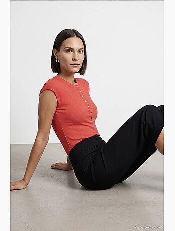 T-shirt de gola redonda em jersey de algodão ajustada dilvin