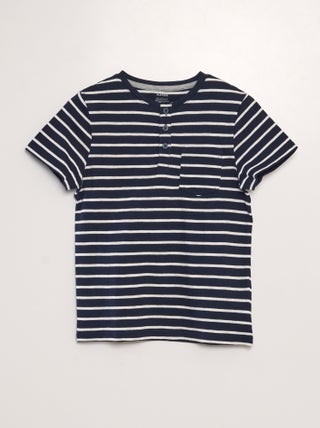 T-shirt de gola tunisina com riscas