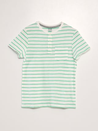 T-shirt de gola tunisina com riscas