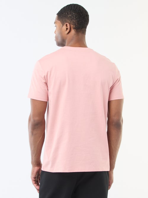 T-shirt de homem em algodão com gola redonda lisa - Kiabi T-shirt de homem em algodão com gola redonda lisa - Kiabi