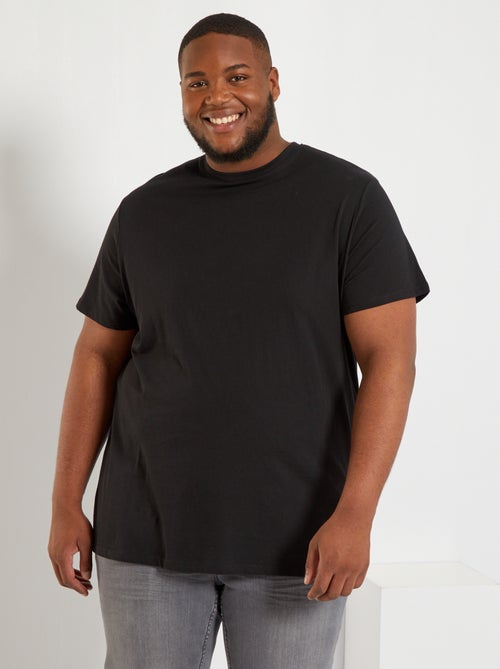 T-shirt de homem em algodão com gola redonda - Kiabi T-shirt de homem em algodão com gola redonda - Kiabi