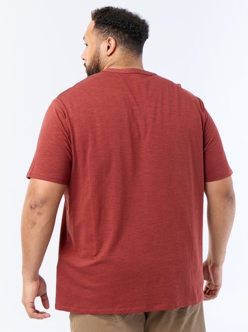T-shirt de jérsei com gola tunisiana e mangas curtas - Kiabi T-shirt de jérsei com gola tunisiana e mangas curtas - Kiabi