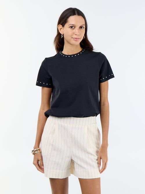 T-shirt de jérsei com tachas na gola e nas mangas - Kiabi