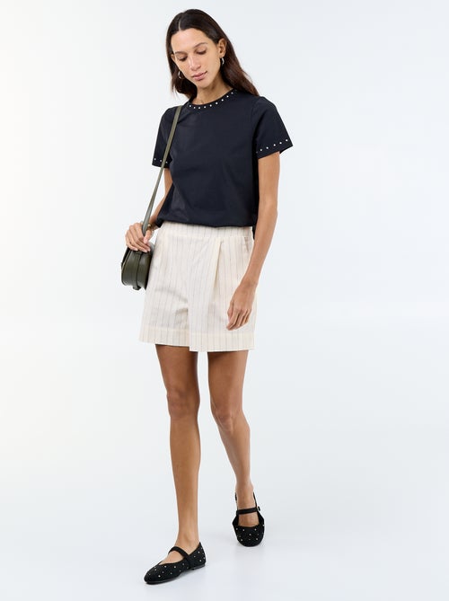 T-shirt de jérsei com tachas na gola e nas mangas - Kiabi