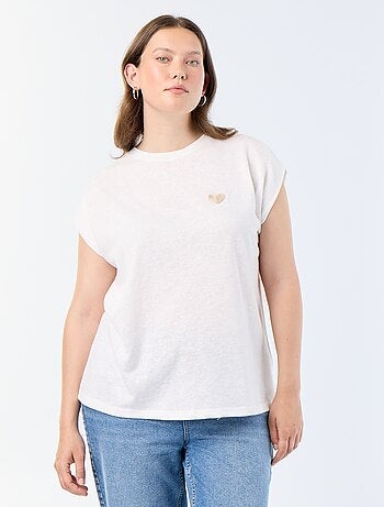 T-shirt de jérsei sem mangas com pequeno bordado no peito