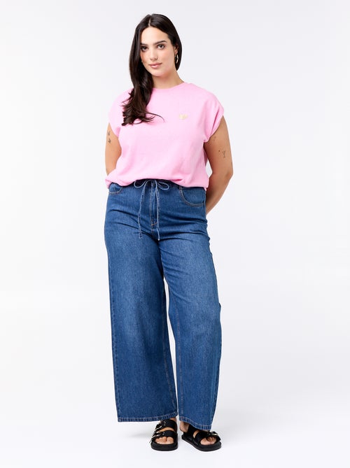 T-shirt de jérsei sem mangas com pequeno bordado no peito - Kiabi