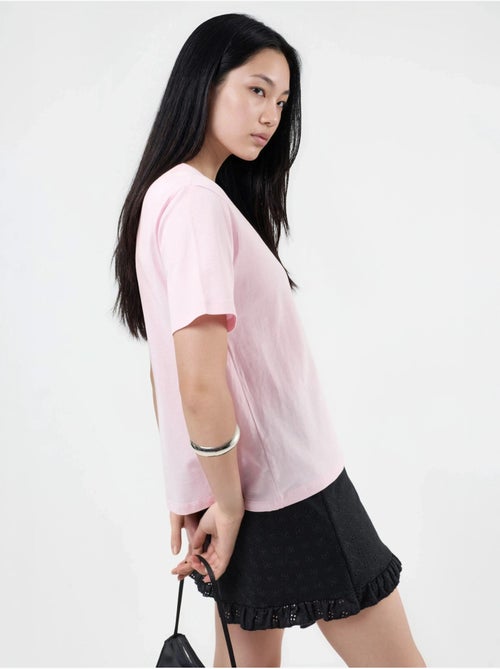 T-shirt de malha lisa com decote em v busem - Kiabi T-shirt de malha lisa com decote em v busem - Kiabi