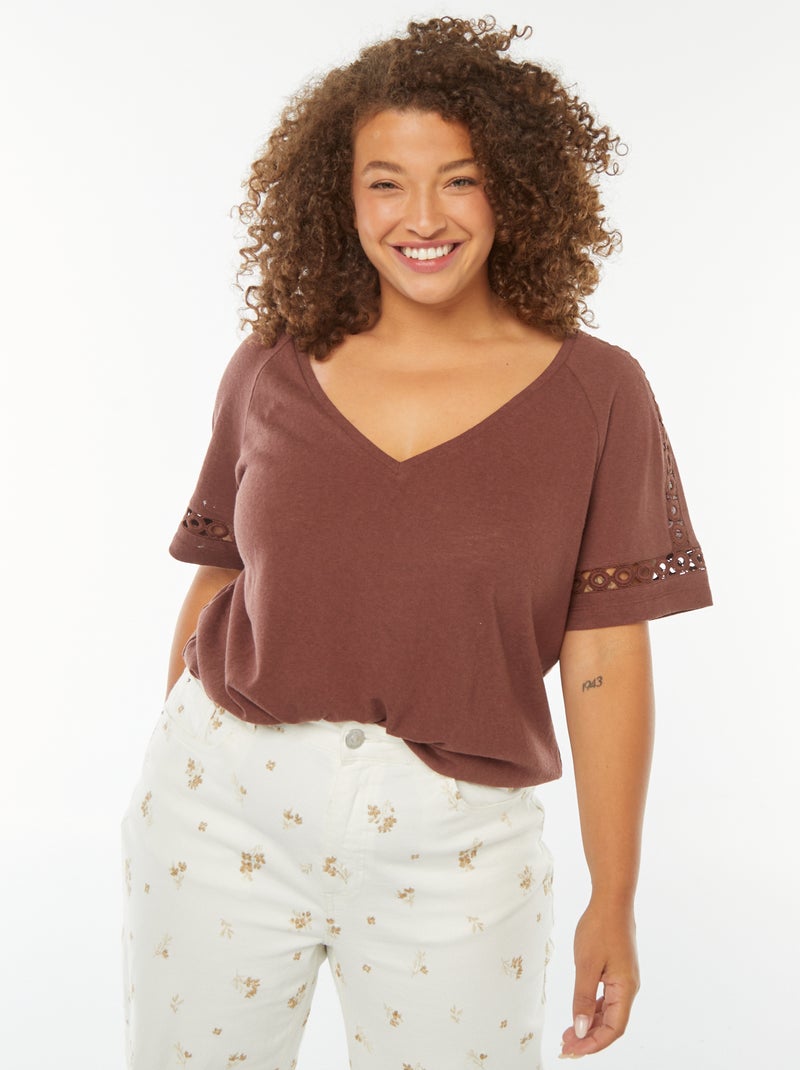 T-shirt de malha matizada com pormenores em macramé Castanho - Kiabi